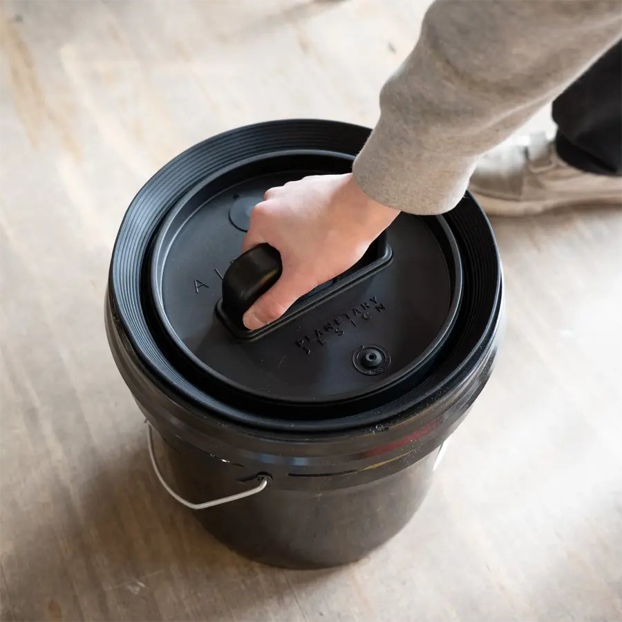 Airscape® Bucket Lid Insert